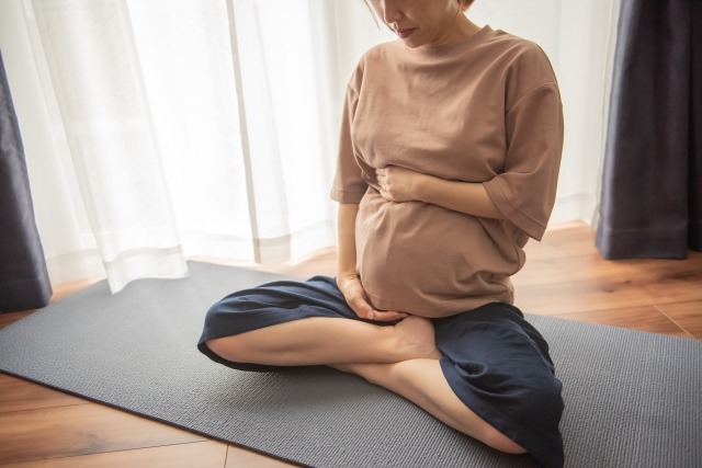 自宅で手軽に挑戦！安全に配慮したマタニティピラティスのセルフメニュー